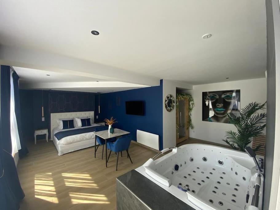 La Suite Saphir - Spa Privatif Nancy Exteriér fotografie